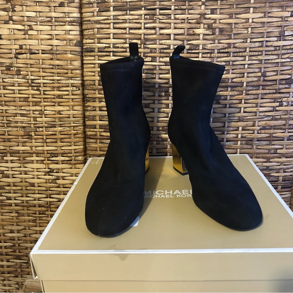 Michael Kors Black Heeled Boots Sleek Knit Design